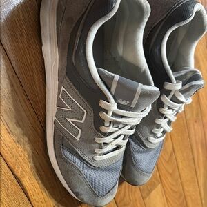 New Balance Women’s Gray Sneakers